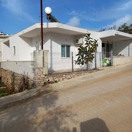 Dane Apartment Ksamil Bagian luar foto
