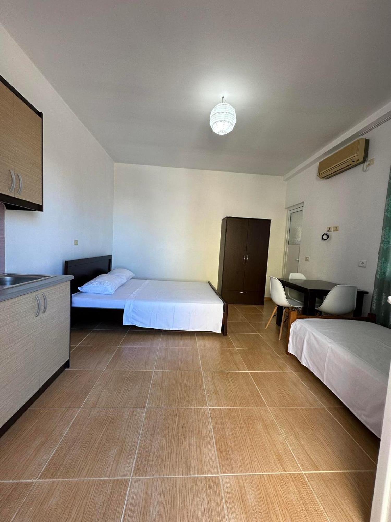 Dane Apartment Ksamil Bagian luar foto